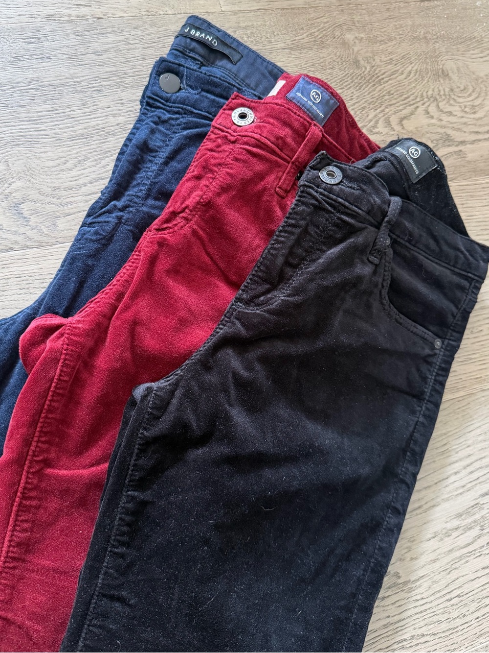 Lot of 3 pairs of velvet skinnies - AG & JBrand - all size 28